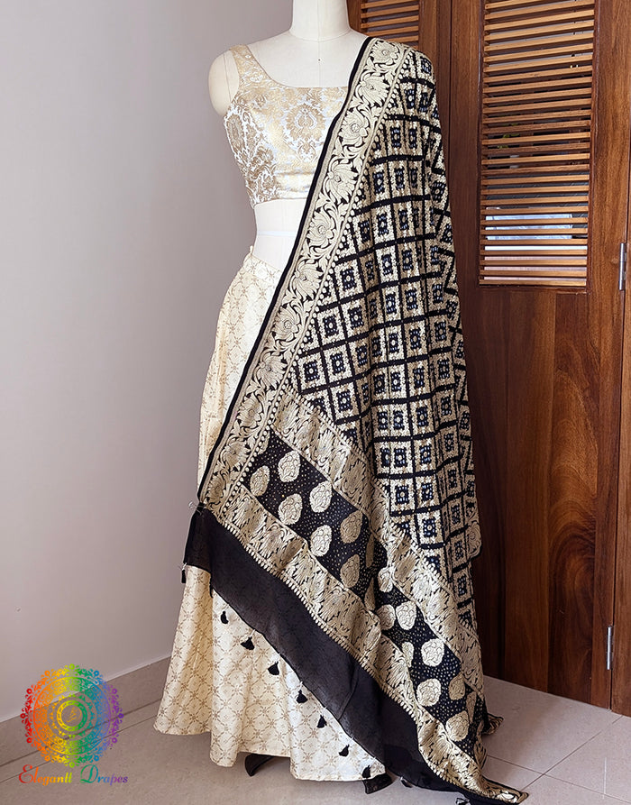 Black Banarasi Bandhani Georgette Dupatta – Bandhani Saree Online India | Elegantt Drapes