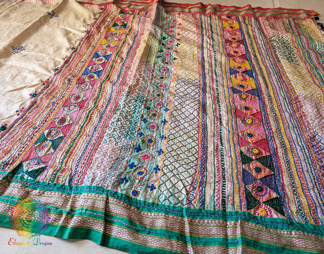 Vidarbha Tussar Silk Lambani Embroidery Saree – Handloom Saree Online India | Elegantt Drapes