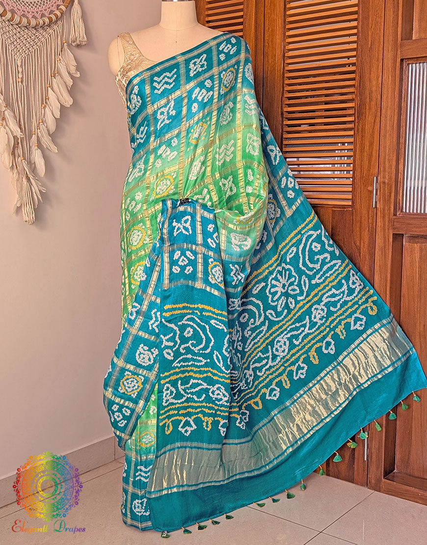 Green Shaded Gharchola saree pallu with Bandhej detailing