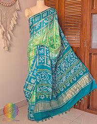 Green Shaded Gharchola saree pallu with Bandhej detailing