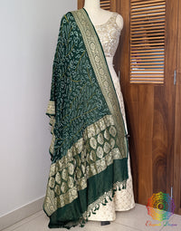 Green Banarasi Georgette Rai Bandhej Dupatta – Bandhani Saree Online India | Elegantt Drapes
