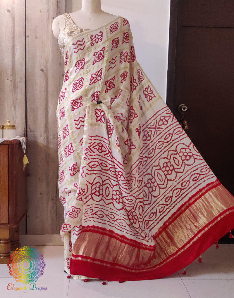 Close up of Bandhani work on White Gajji silk Gharchola saree