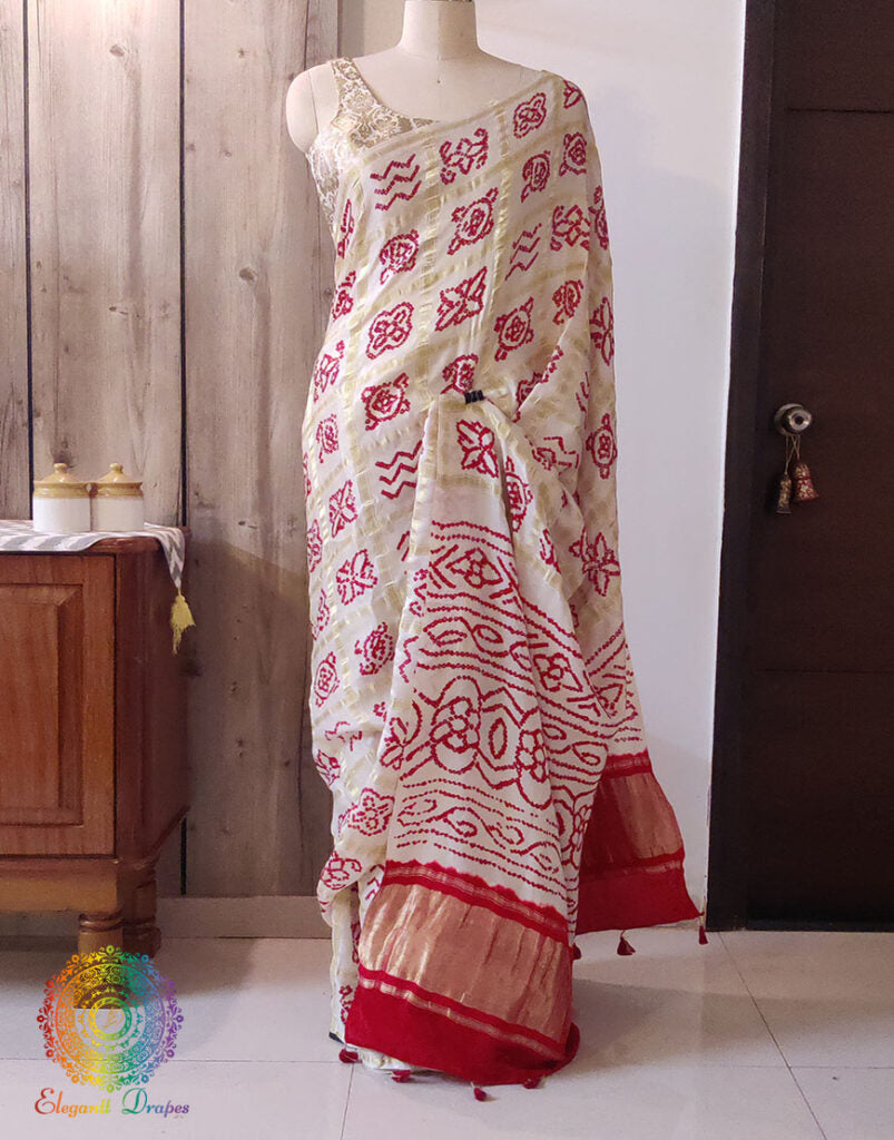 White Gharchola saree pallu with Bandhej detailing