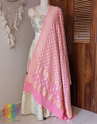 Pastel Pink Banarasi Bandhani Georgette Dupatta – Bandhani Saree Online India | Elegantt Drapes