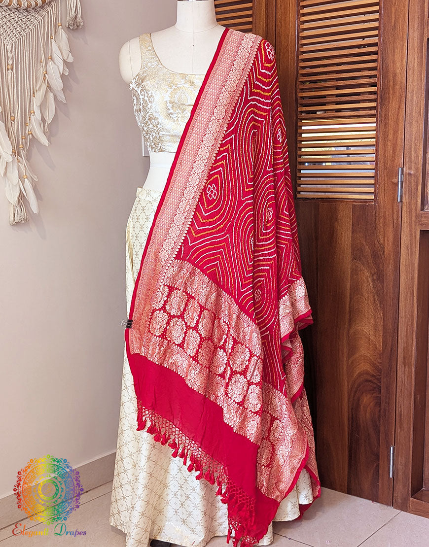 Red Banarasi Georgette Rai Bandhej Dupatta – Bareek Bandhani – Bandhani Saree Online India | Elegantt Drapes