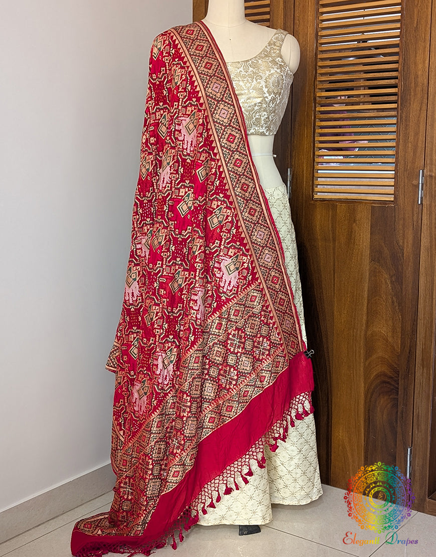 Red Banarasi Handloom Georgette Meenakari Bandhani Dupatta – Bandhani Saree Online India | Elegantt Drapes