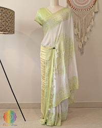 White Green Pure Gajji Silk Bandhani Saree – Bandhani Saree Online India | Elegantt Drapes