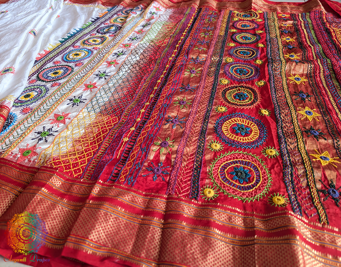 White Red Pure Ilkal Silk Lambani Handwork Saree – Ilkal Handloom Saree Online India | Elegantt Drapes