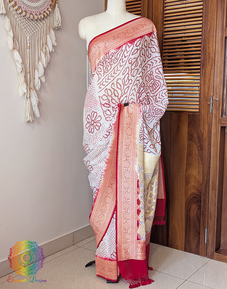 White Red Banarasi Pure Georgette Bandhani Saree – Bandhani Saree Online India | Elegantt Drapes
