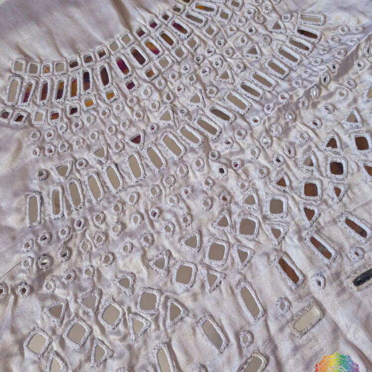 White Mashru Silk Kutch Mirror Work Blouse – Handloom Saree Online India | Elegantt Drapes