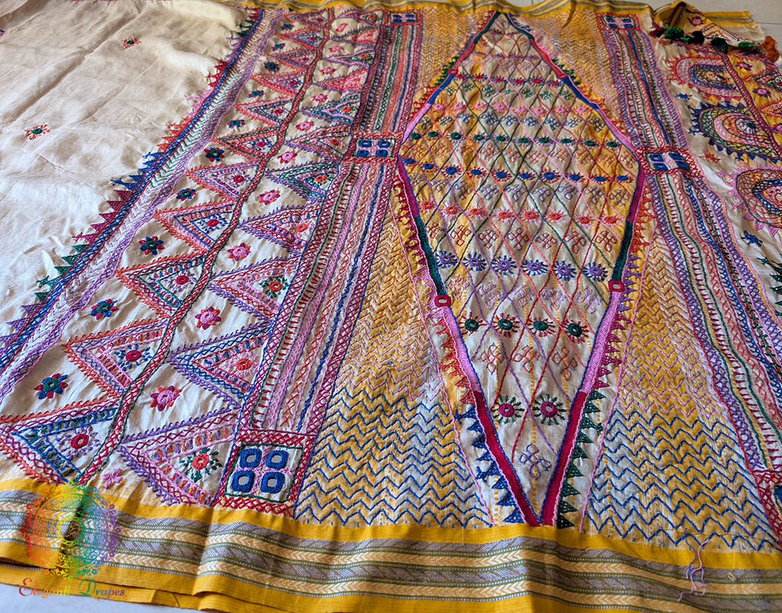 Lambani Handwork Vidarbha Tussar Silk Saree – Handloom Saree Online India | Elegantt Drapes