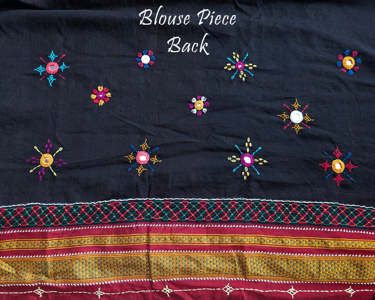 Back view of matching blouse for Black Red Ilkal Cotton Saree