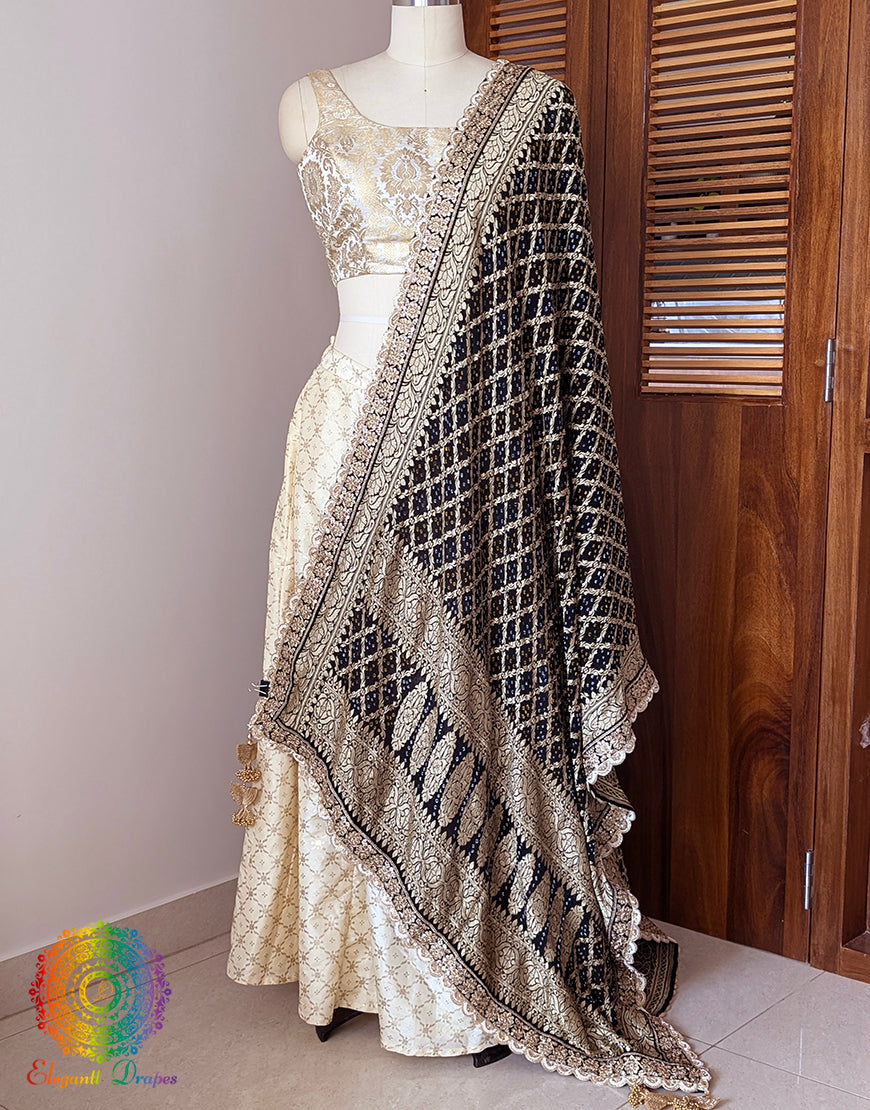 Black Banarasi Georgete Bandhani Border Dupatta – Bandhani Saree Online India | Elegantt Drapes