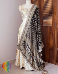Black Banarasi Georgete Bandhani Border Dupatta – Bandhani Saree Online India | Elegantt Drapes