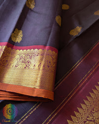 Close-up of woven zari work on Blue Purple Pure Kanjivaram Silk Saree
