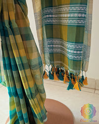 Intricately woven Jamdani palla on green and yellow Madras checks Bengal cotton saree