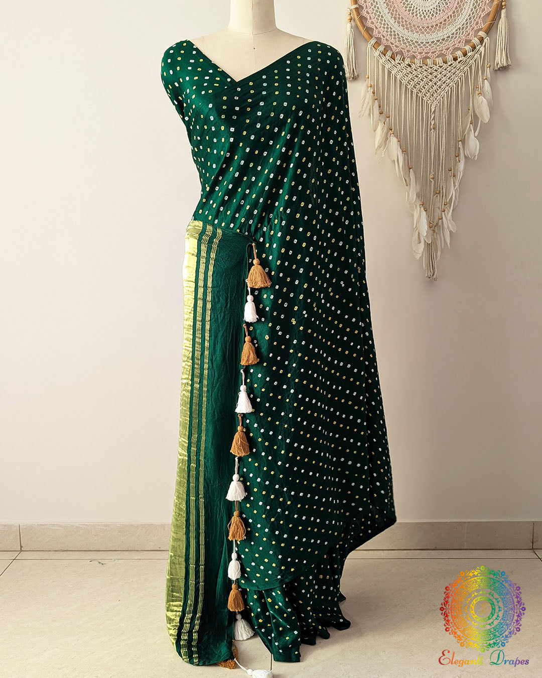 Bottle Green Pure Gajji Silk Saree pallu with All-Over Bandhani Dots