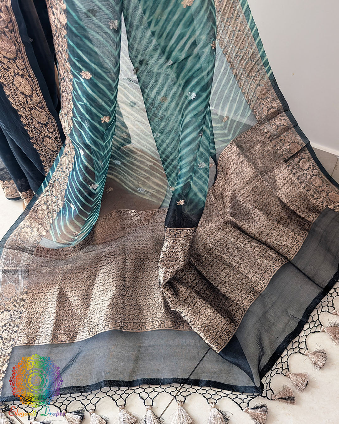 Close-up of Kadhuwa Banarasi Weave and Zari Detailing on Green Kora Silk Saree