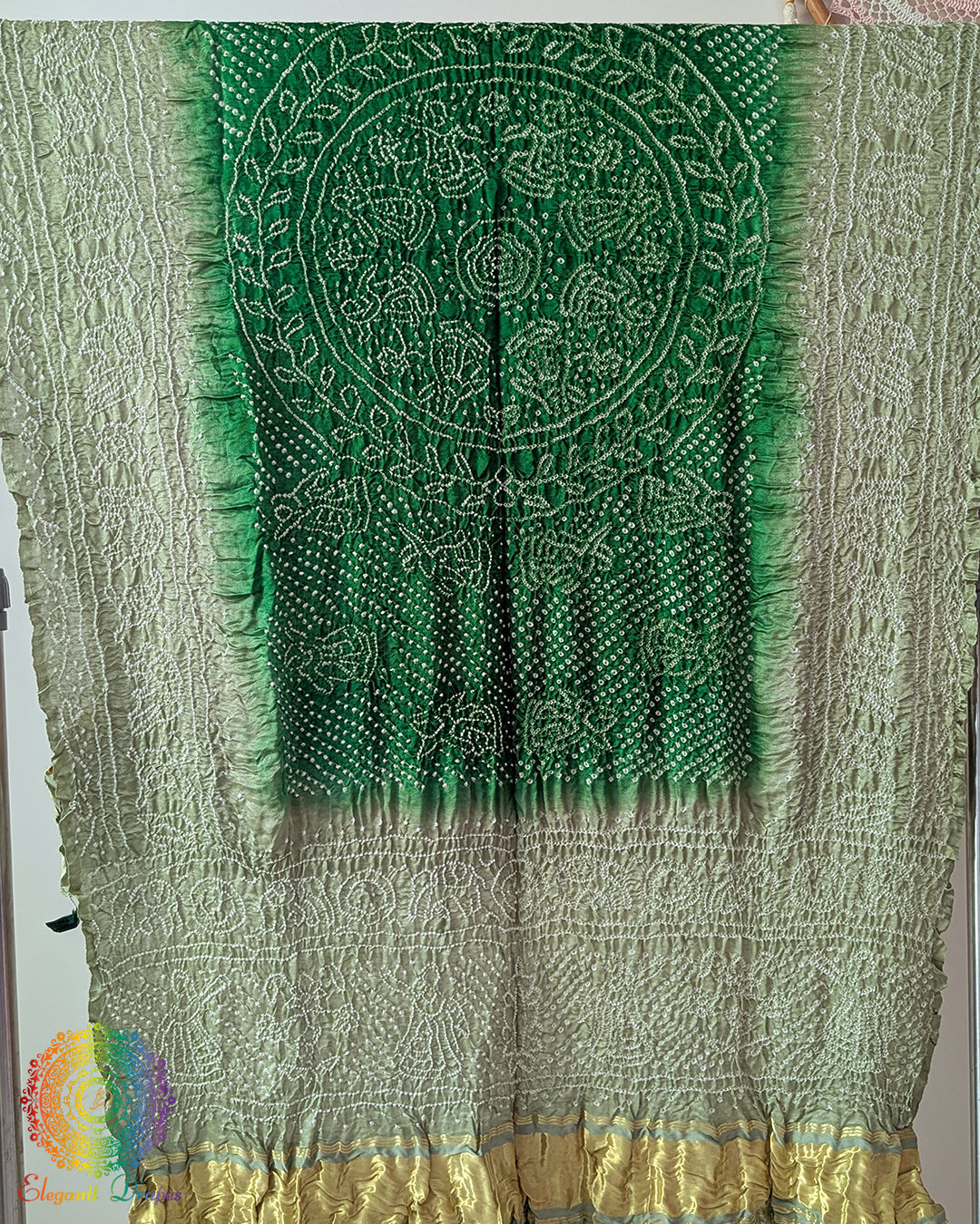 Green shaded gaji silk bandhani dupatta with raasmandal design