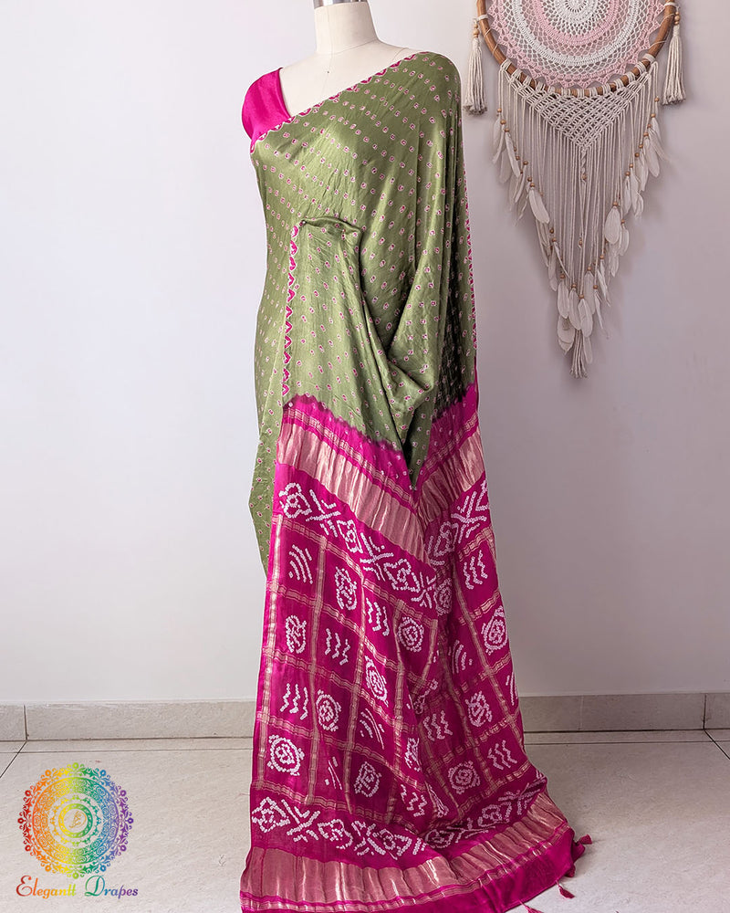 Side view of the Sage Green Pure Gajji Silk Bandhani Saree