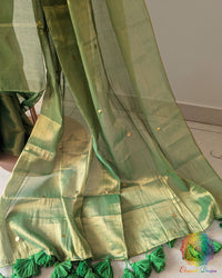 Green Bengal mul tissue saree open palla view showing sequins detailing