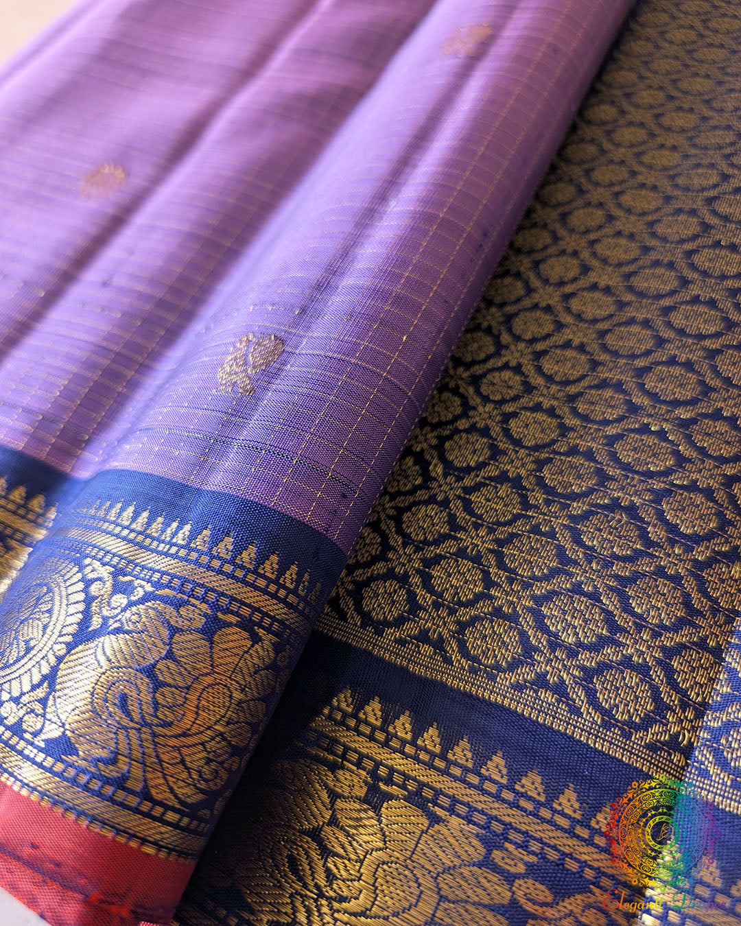 Close-up of subtle 1-Gram zari check pattern on Lavender Purple Pure Kanjivaram Silk Saree
