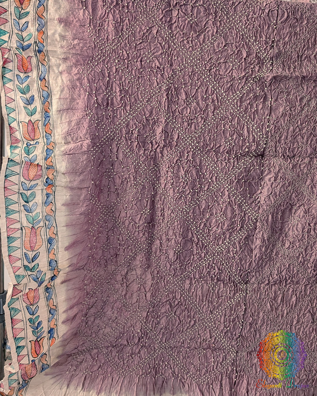 Detailed Bandhani pattern on the Lilac Muga Silk Dupatta