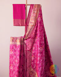 Magenta Pink Handwoven Mulberry Silk Patola Saree – Body Pattern Close-Up showcasing the detailed motifs across the saree body, highlighting the traditional Rajkot Patola design and the vibrant magenta pink silk base.