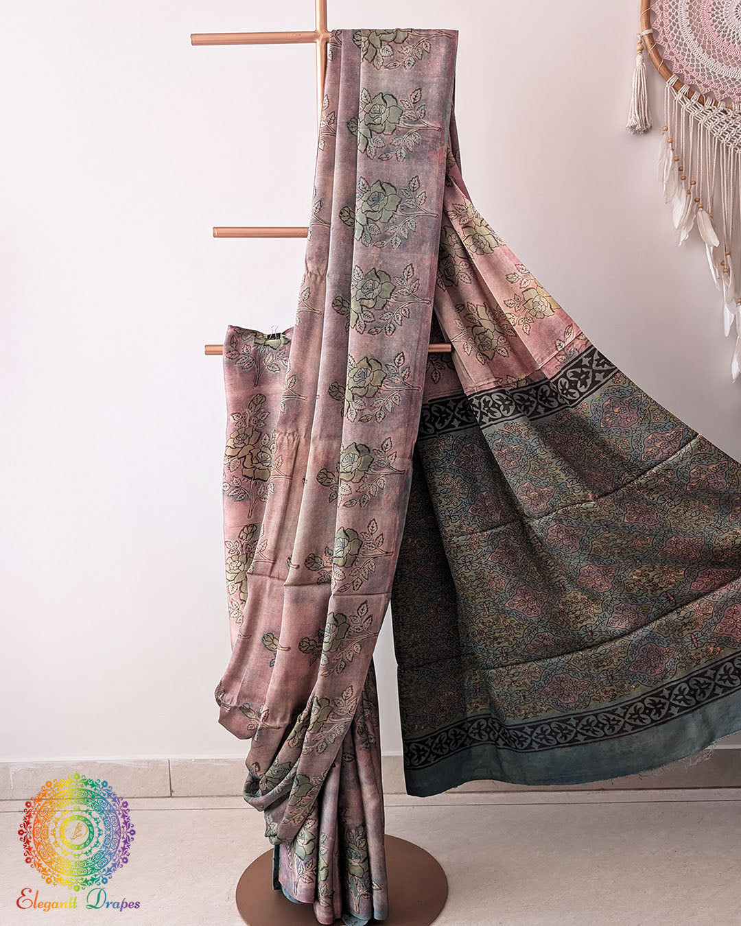 Open pallu view of Mauve Nashpal Pomegranate Modal Tussar Saree