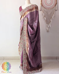 Side view of Mauve Soft Tissue Silk saree highlighting the self-woven wave pattern and delicate floral butis