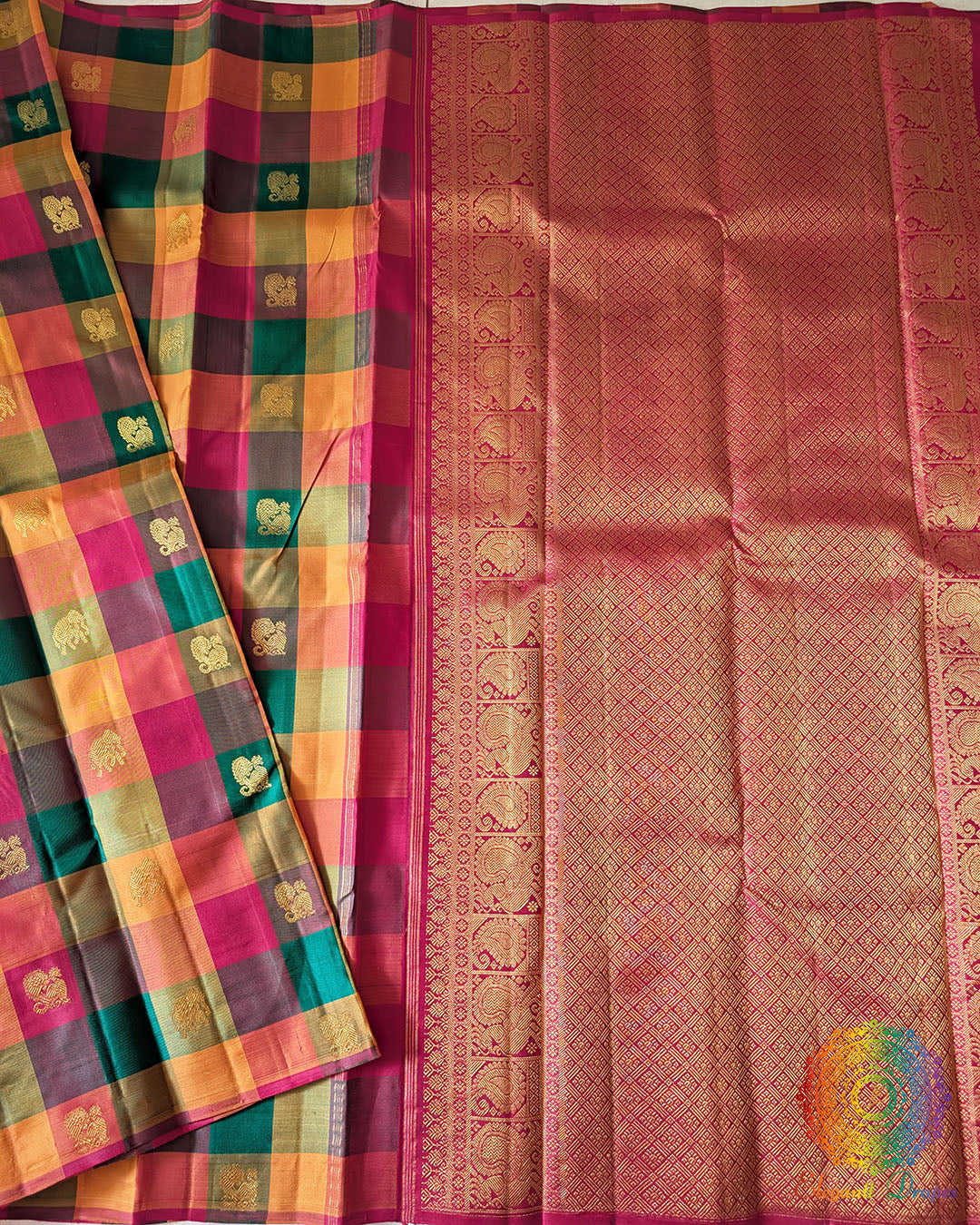 Detailed view of borderless design on Multicolor Checked Kanjivaram Silk Saree
