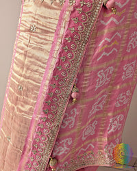 Detailed view of Gharchola pattern and handcrafted gota patti detailing