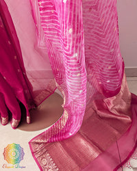 Close-up of Leheriya Pallu and Banarasi Zari Border on Rani Pink Kora Silk Saree
