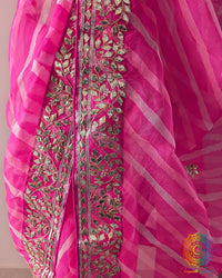 Pink Organza Leheria Saree – Close view of intricate Kachha Gota Handwork against the lightweight Organza fabric and flowing Leheria design