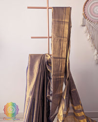 Purple Bengal tissue linen saree close up