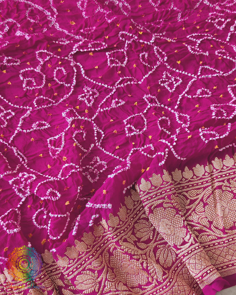 Close-up of Rai Bandhej detailing on Rani Pink Banarasi Khaddi Georgette Dupatta