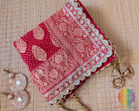 Banarasi georgette dupatta with bandhej pattern close view