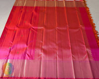 Detailed view of the palla and gold zari work on the Shot Pink Pure Kanjivaram Handloom Silk Saree, showcasing the rich two-tone colour effect and traditional craftsmanship.