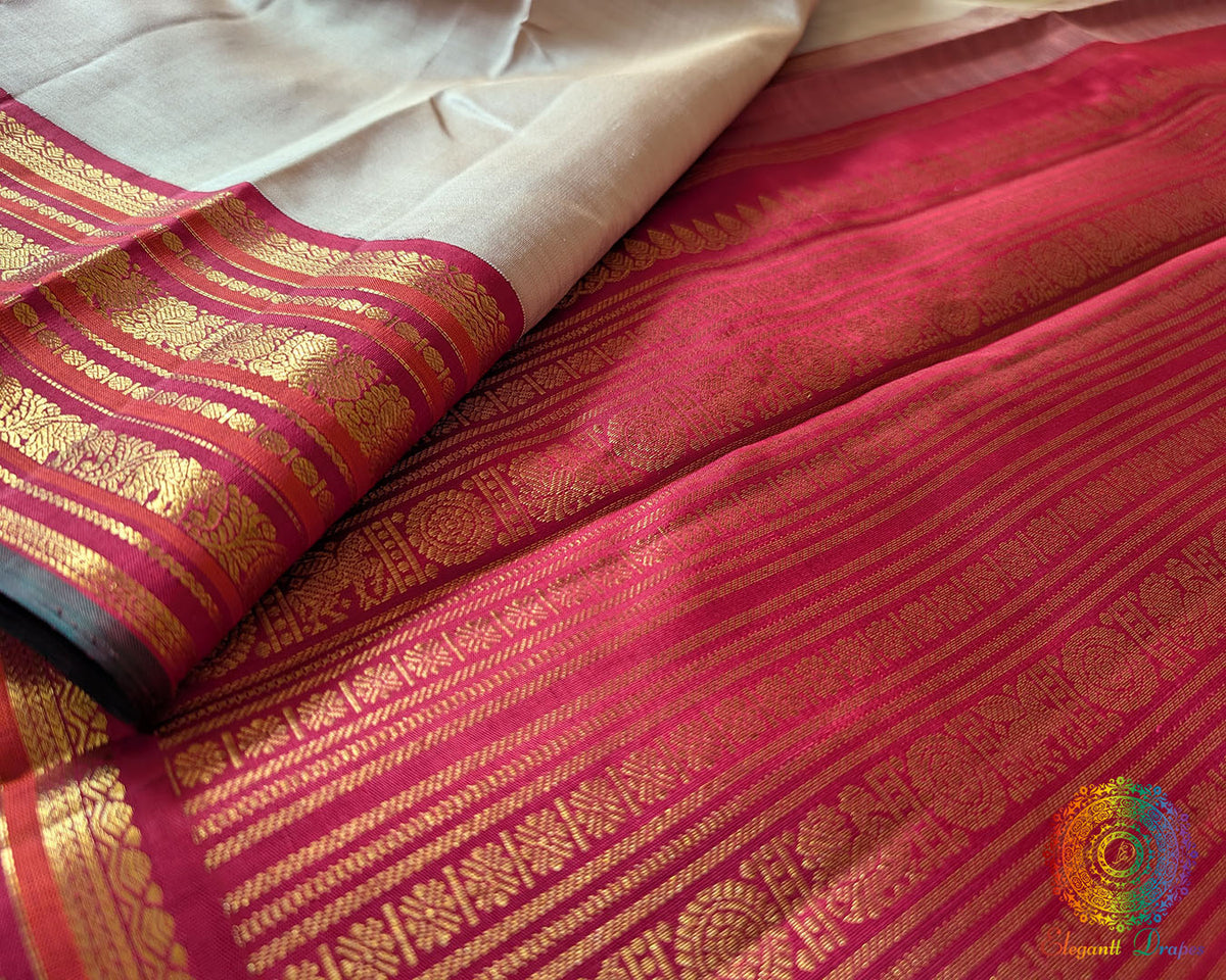 Intricately woven pallu of Taupe Pure Kanjivaram Silk Saree featuring traditional 2-Gram Gold Zari craftsmanship