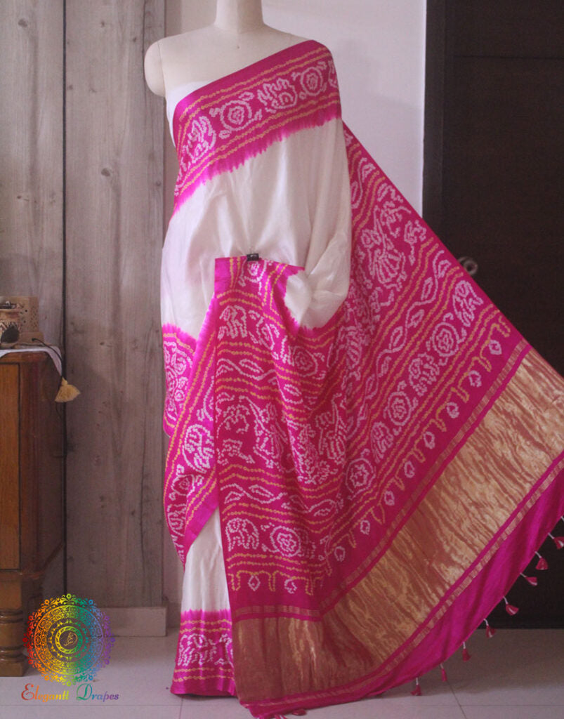 Close up of Bandhani work on White Pink Gajji silk saree