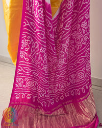 Yellow pure Gaji silk Bandhani saree palla view